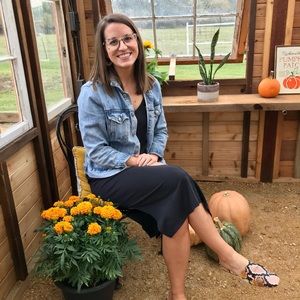 Meet your Posher, Laura